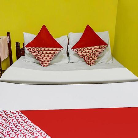 OYO Homes 90984 Kampung Wisata Ekologi Puspa Jagad Blitar Bagian luar foto