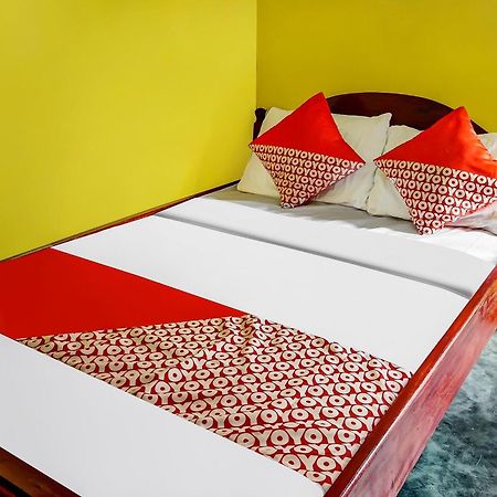 OYO Homes 90984 Kampung Wisata Ekologi Puspa Jagad Blitar Bagian luar foto